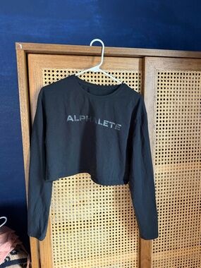 Alphalete Black Cropped Long Sleeve Top x 3